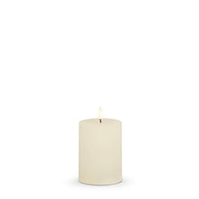 Load image into Gallery viewer, 3&quot;x4&quot; Battery Pillar Candle